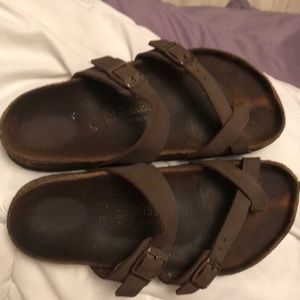 toe strap birkenstock’s